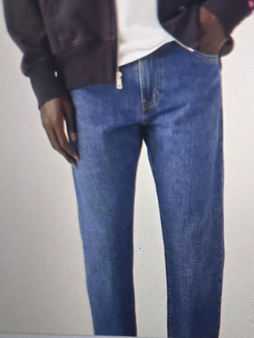 Levi's Men's Straight Jeans in Mid Blue Wash